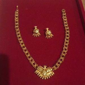 Traditional Indian Bollywood wedding jewelry